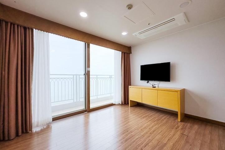Mohang Haenaru Family Hotel 扶安 客房 照片