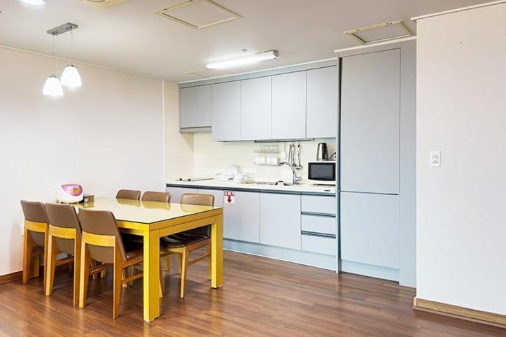Mohang Haenaru Family Hotel 扶安 客房 照片