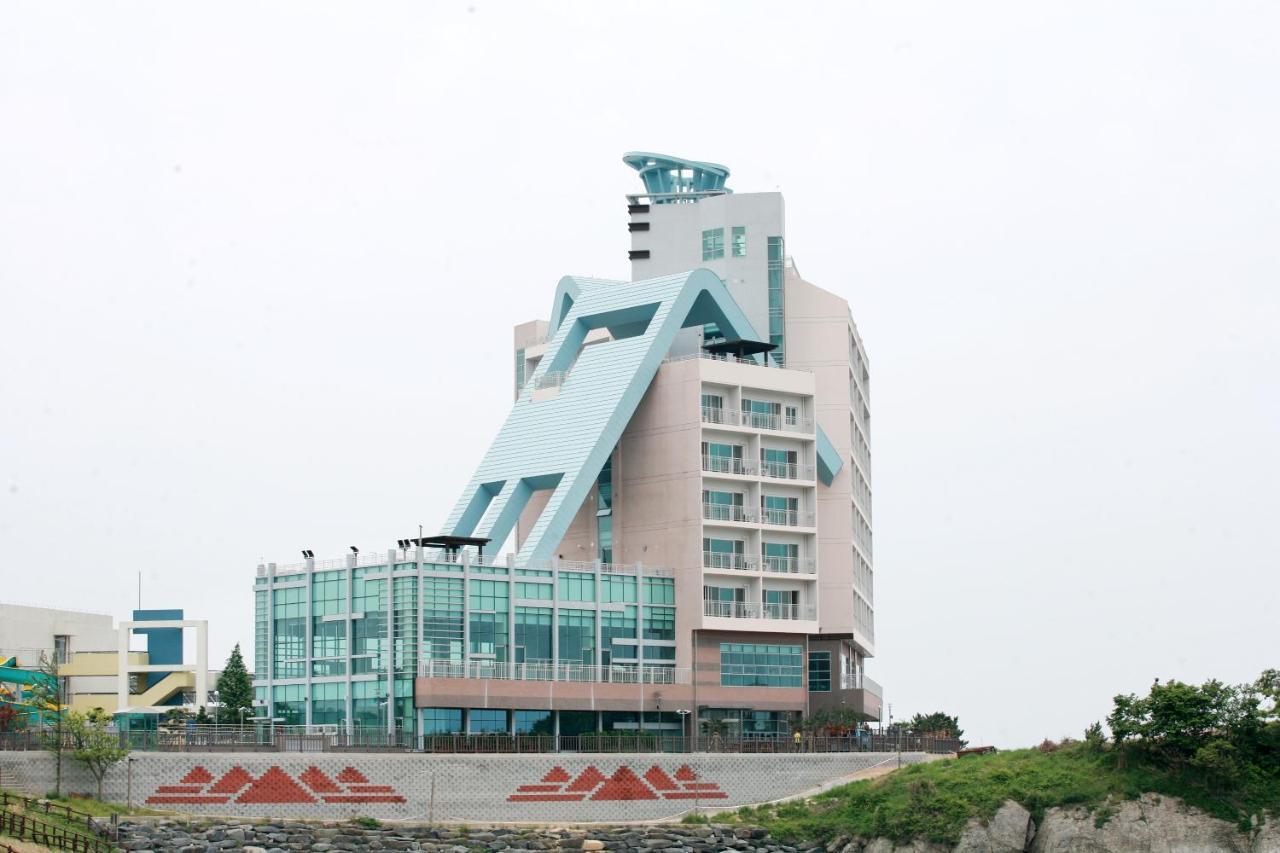 Mohang Haenaru Family Hotel 扶安 外观 照片