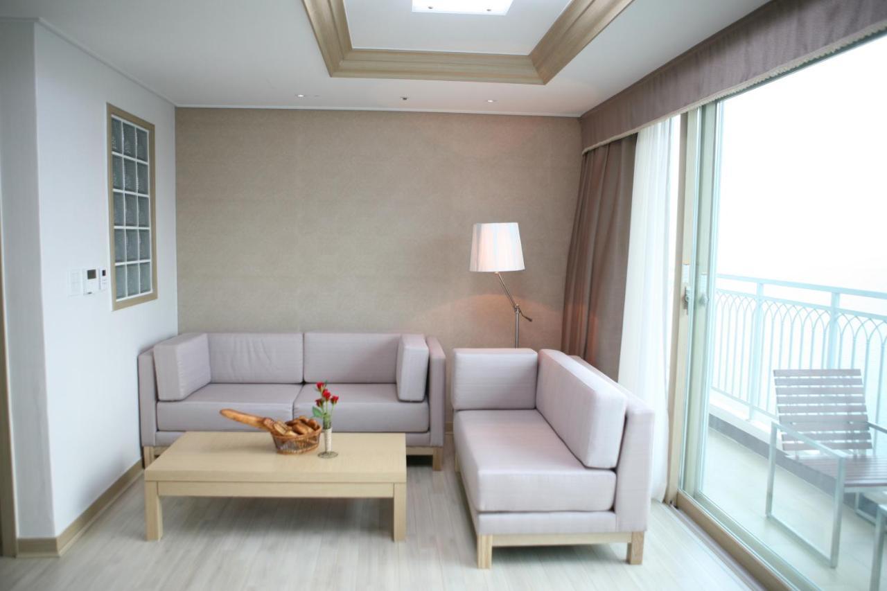 Mohang Haenaru Family Hotel 扶安 外观 照片