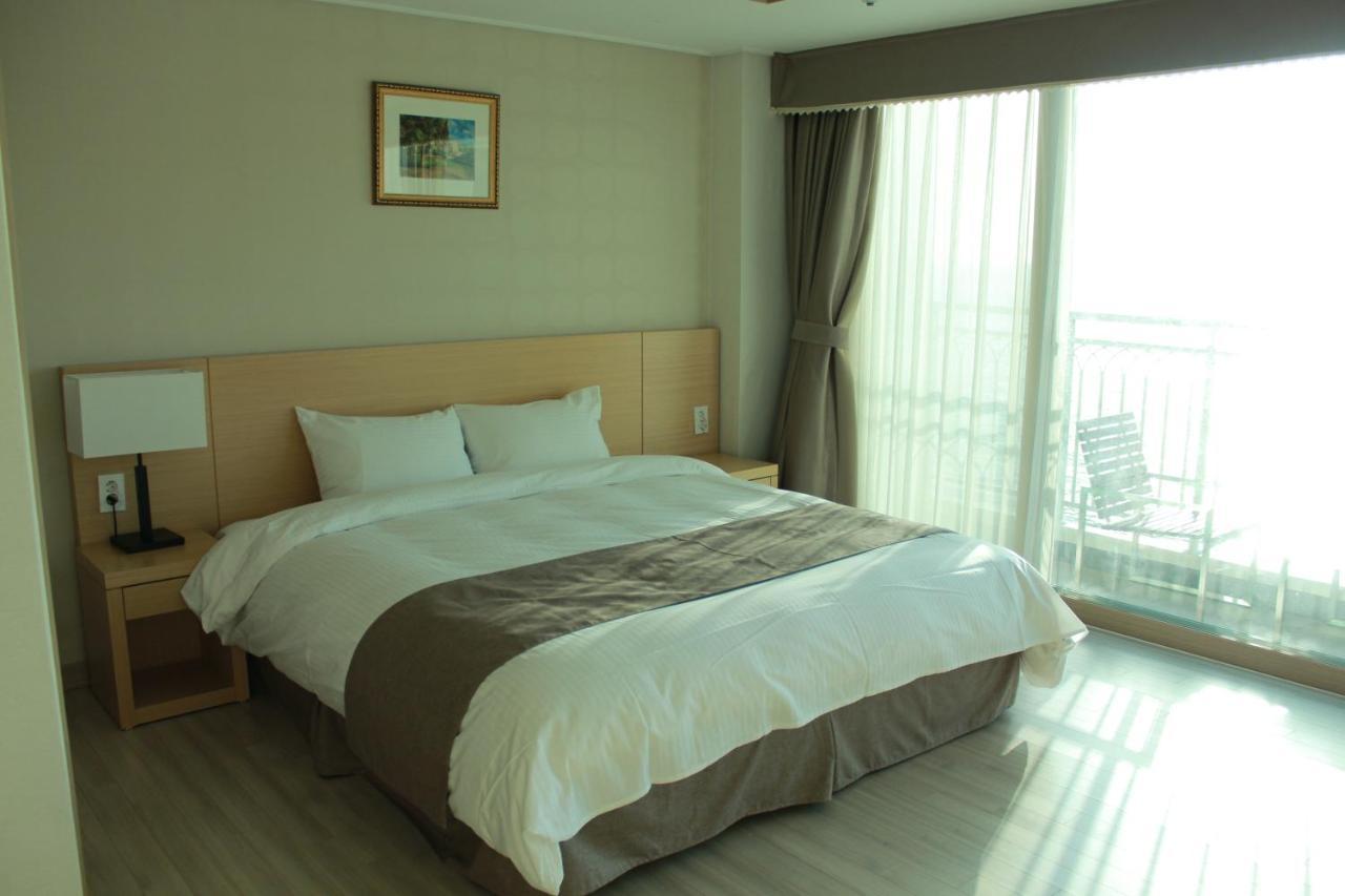 Mohang Haenaru Family Hotel 扶安 外观 照片